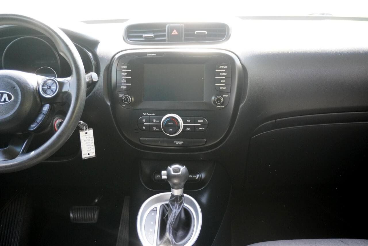 Used 2019 Kia Soul + FWD image 25