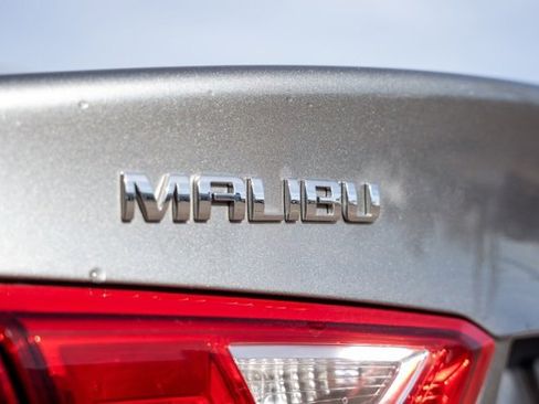 Used 2024 Chevrolet Malibu LT image 9