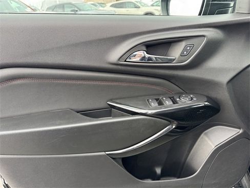 Certified 2025 Chevrolet Trax RS w/ Driver Confidence Package image 11