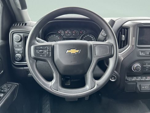 Used 2022 Chevrolet Silverado 1500 Custom image 37