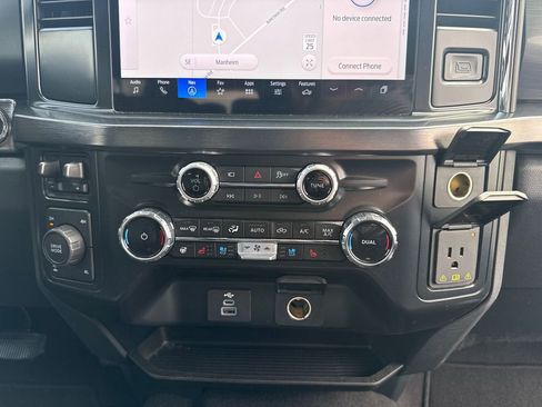 Used 2025 Ford F350 Lariat w/ Camper Package image 19