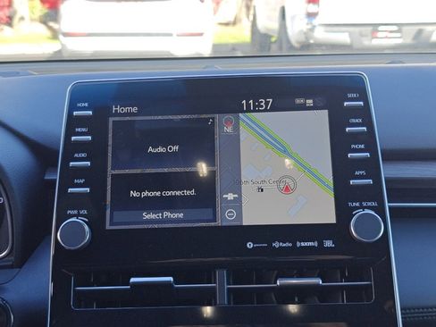 Used 2020 Toyota Avalon XLE image 18