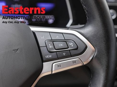 Used 2024 Volkswagen Jetta SE FWD image 16