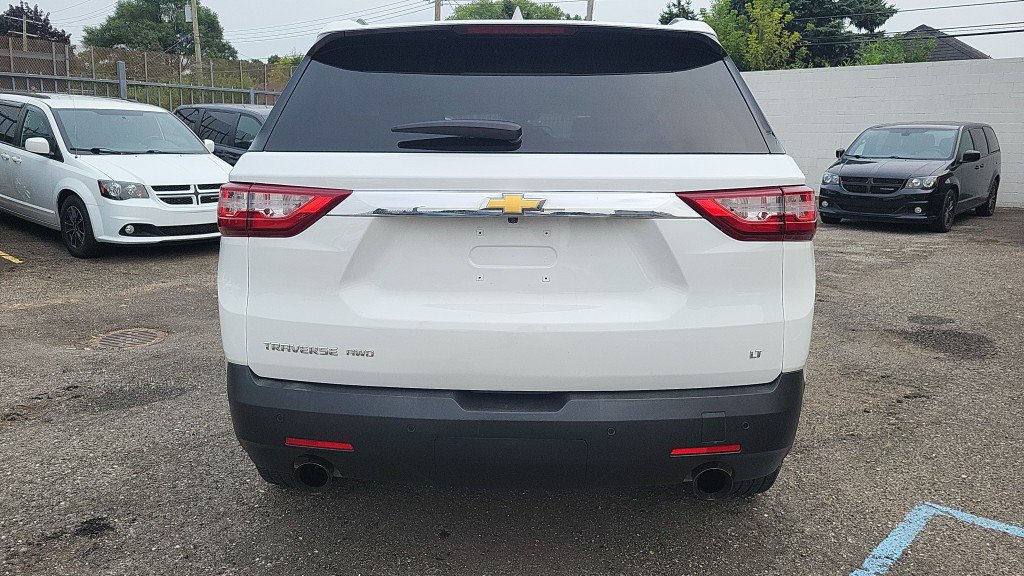 Used 2018 Chevrolet Traverse LT AWD/4WD image 9