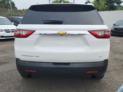 Used 2018 Chevrolet Traverse LT AWD/4WD image 9