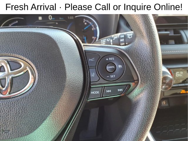 Used 2025 Toyota RAV4 XLE AWD/4WD image 17