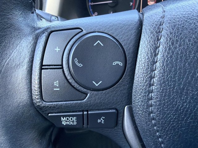Used 2018 Toyota RAV4 XLE FWD image 24