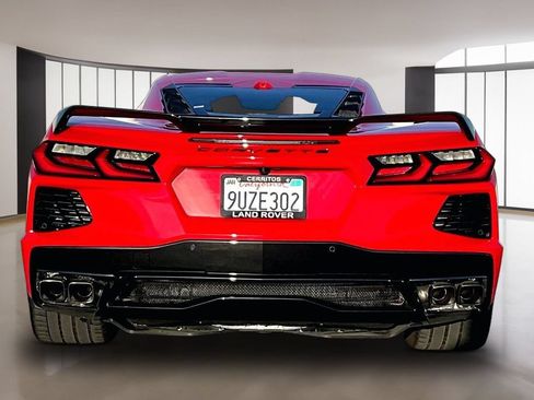 Used 2024 Chevrolet Corvette Stingray Preferred Cpe w/ Z51 Performance Package RWD image 5