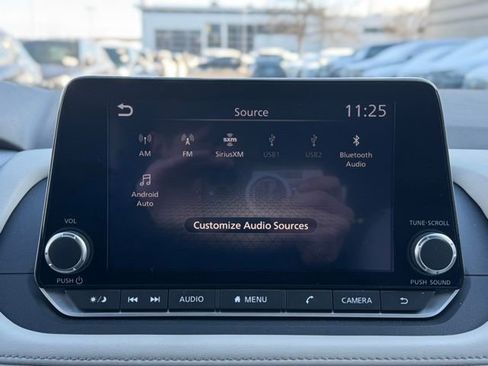 Used 2023 Nissan Rogue SV image 29