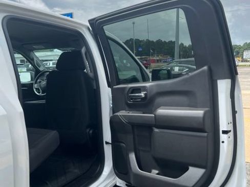 New 2026 Chevrolet Silverado 1500 Custom AWD/4WD image 14