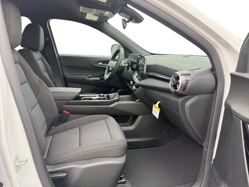 New 2026 Chevrolet Equinox LT image 26