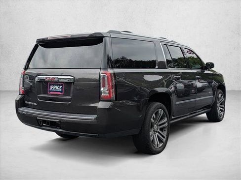 Used 2018 GMC Yukon XL Denali w/ Denali Ultimate Package AWD/4WD image 5