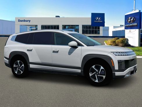 New 2026 Hyundai Ioniq 9 SE image 10