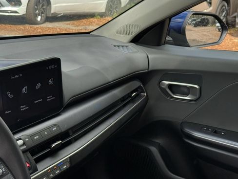 Used 2025 Kia K4 FWD image 31
