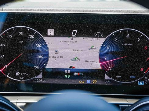 Certified 2025 Mercedes-Benz GLS 450 4MATIC image 23