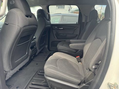 Used 2015 GMC Acadia SLE AWD/4WD image 9