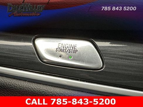 Used 2021 Buick Enclave Essence image 13