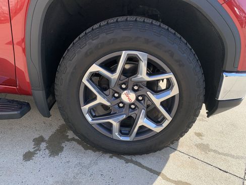 Used 2023 GMC Sierra 1500 SLT w/ SLT Premium Plus Package image 31