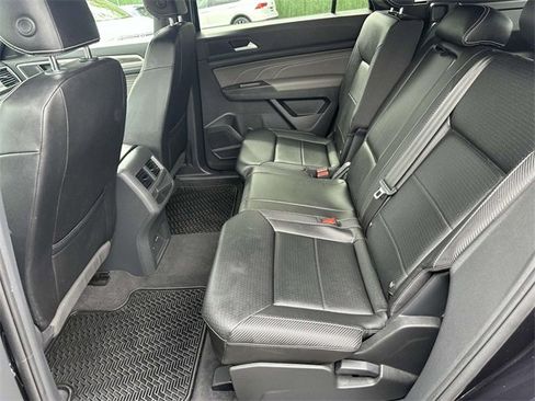 Certified 2022 Volkswagen Atlas Cross Sport SE image 14