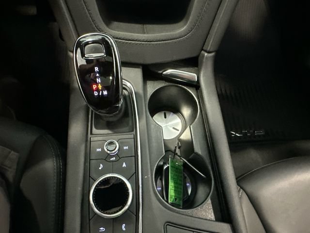 Certified 2025 Cadillac XT5 Premium Luxury AWD/4WD image 18