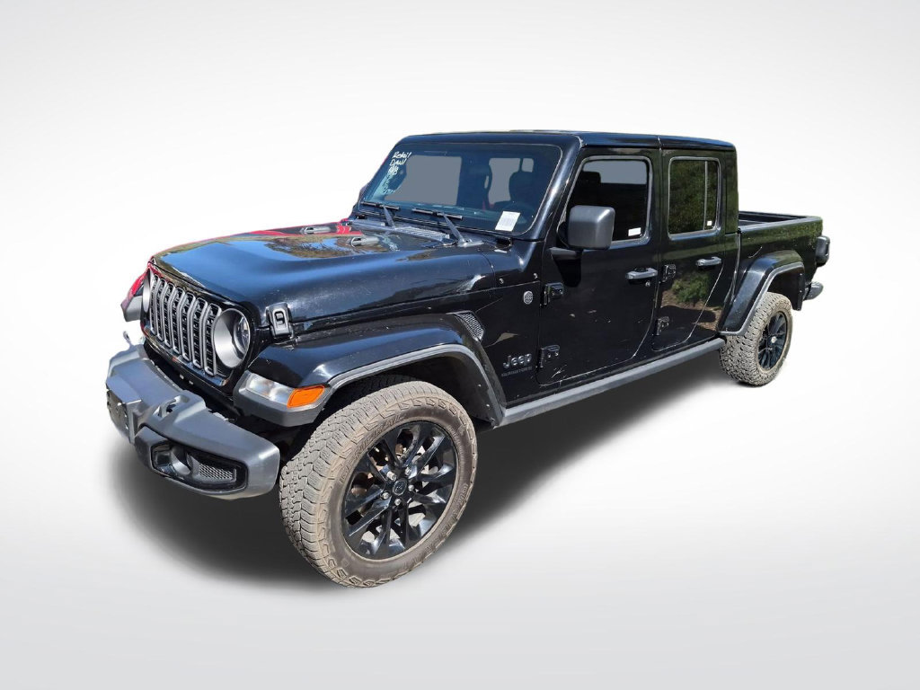 Used 2025 Jeep Gladiator Overland AWD/4WD image 1