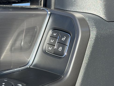 Used 2025 Ford F150 Lariat w/ Equipment Group 502A High image 17