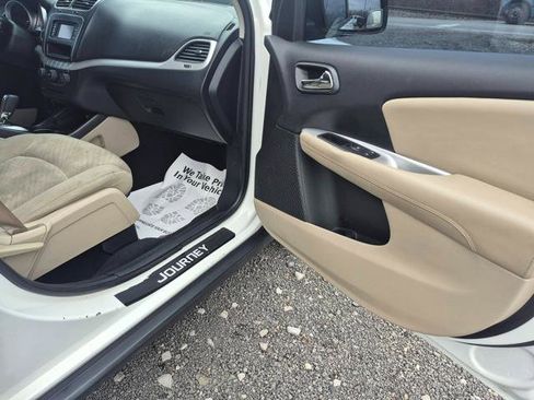 Used 2015 Dodge Journey SXT w/ Flexible Seating Group FWD image 13