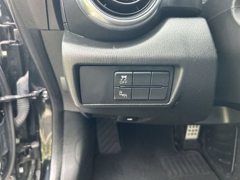 Used 2018 FIAT 124 Spider Abarth w/ Convenience Group RWD image 17