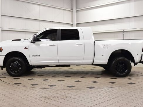 Used 2024 RAM 3500 Laramie w/ Night Edition image 4