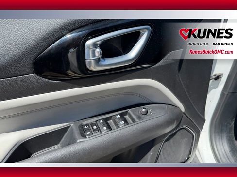 Used 2025 Jeep Compass Limited AWD/4WD image 6