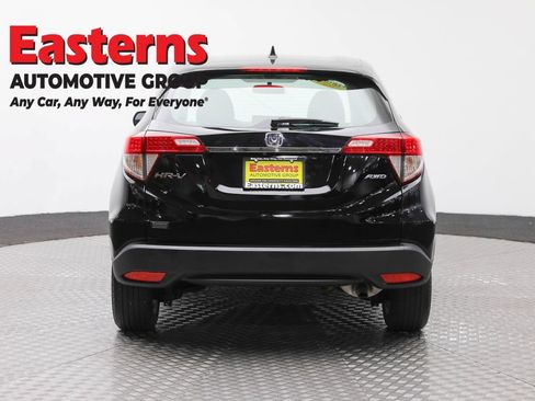Used 2021 Honda HR-V LX image 6