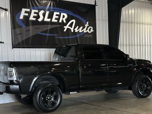 Used 2015 RAM 2500 Laramie w/ Black Appearance Group AWD/4WD image 8