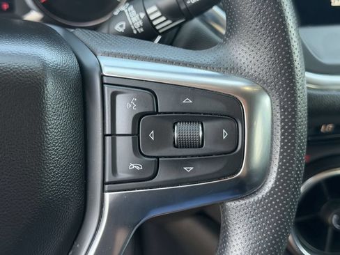 Used 2025 Chevrolet Blazer LT FWD image 14