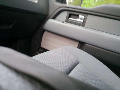 Used 2013 Ford F150 XLT w/ Luxury Equipment Group AWD/4WD image 38