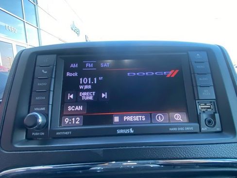 Used 2019 Dodge Grand Caravan SXT image 16