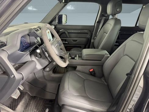 Used 2023 Land Rover Defender 110 Carpathian Edition image 5