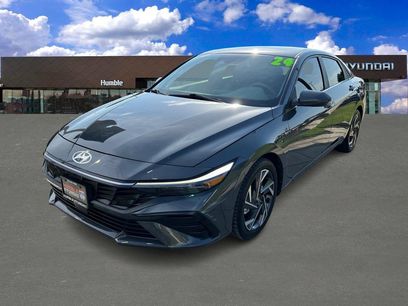 Used 2024 Hyundai Elantra SEL w/ Convenience Package