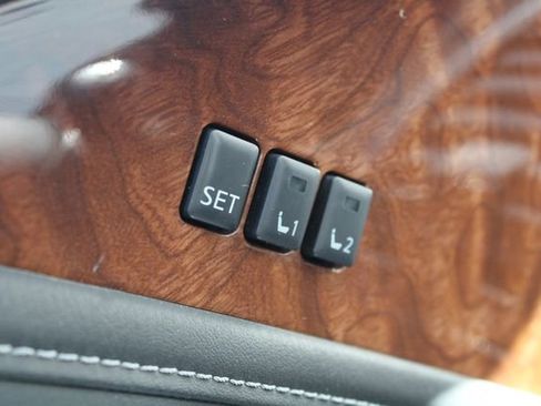 Used 2016 INFINITI QX80 Limited AWD/4WD image 4