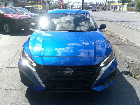 Used 2025 Nissan Altima 2.5 SV FWD image 10