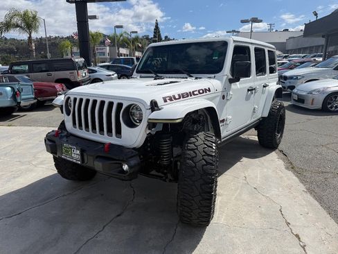 Used 2019 Jeep Wrangler Unlimited Rubicon AWD/4WD image 3