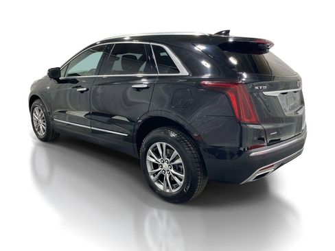 Used 2021 Cadillac XT5 Premium Luxury AWD/4WD image 2