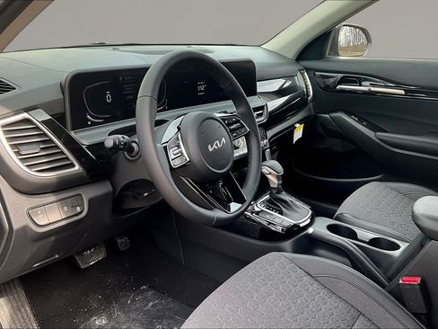 New 2026 Kia Seltos S image 7