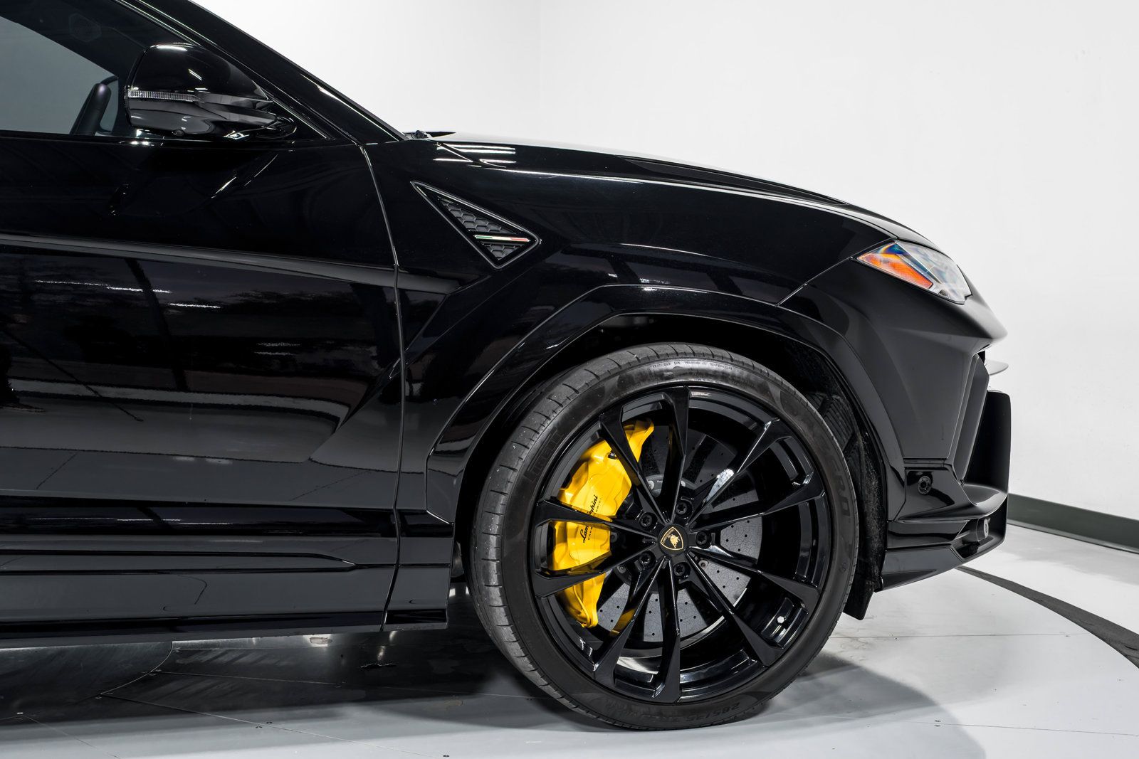 Used 2024 Lamborghini Urus S AWD/4WD image 51