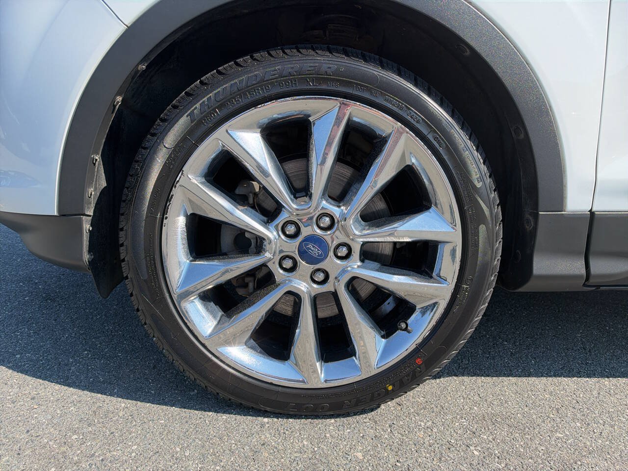 Used 2015 Ford Escape SE w/ SE Chrome Package AWD/4WD image 31
