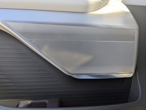 New 2026 Cadillac Vistiq Sport image 28