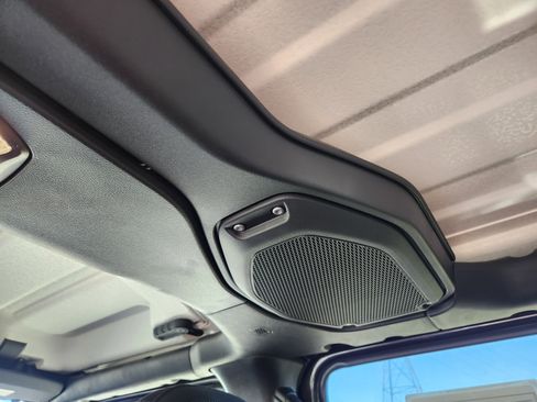 Used 2023 Jeep Gladiator Mojave w/ Cold Weather Group image 28