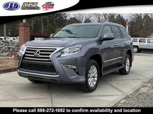 Used 2017 Lexus GX 460 image 3