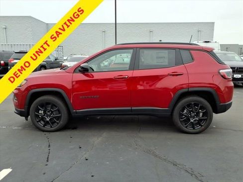 New 2026 Jeep Compass Latitude image 3