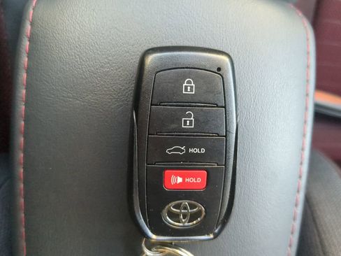 Used 2023 Toyota Corolla SE image 33