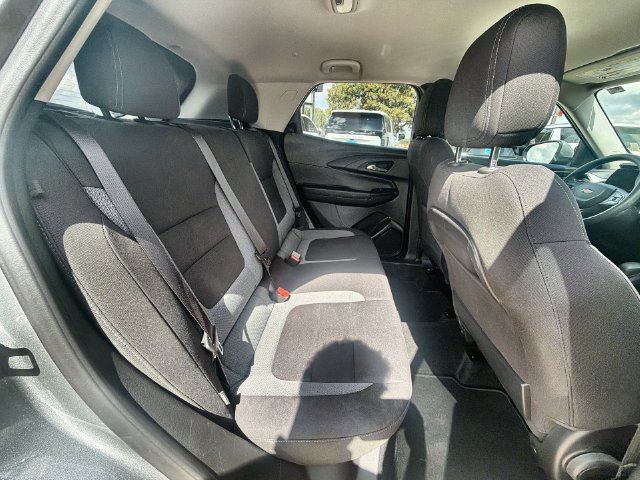Used 2025 Chevrolet TrailBlazer LT AWD/4WD image 25